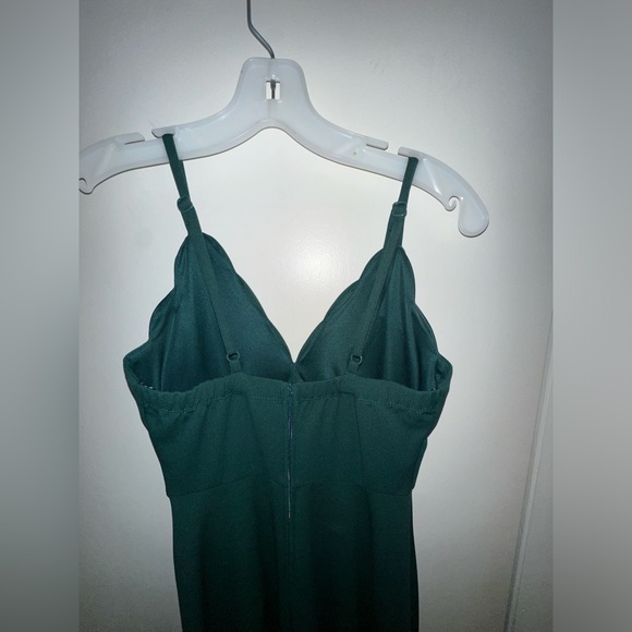SPEECHLESS dark green scalloped spaghetti strap high low - DAVIDS BRIDAL - Picture 2 of 6